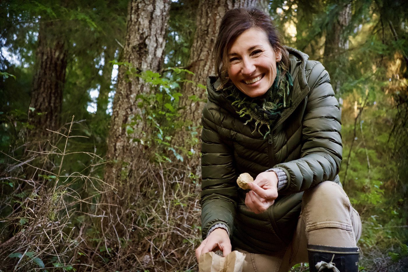 Nicole Apelian foraging