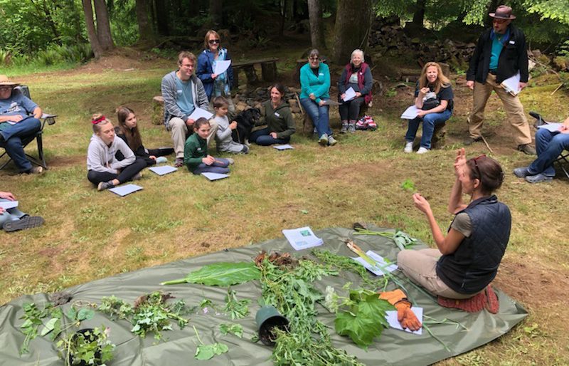 Nicole teaching foraging class