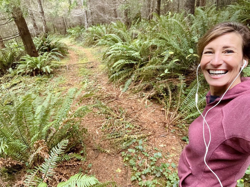 Nicole Apelian trail running wearing dovetail sweatshirt Nicole Apelian trail running wearing dovetail sweatshirt